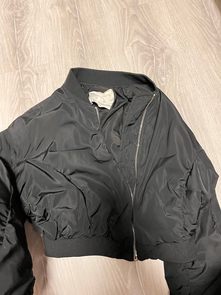 BERSHKA CROP BOMBER CEKET - Görsel 4