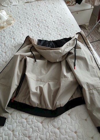 Bej Erkek Kapüşonlu İnce Yağmurluk - Görsel 2