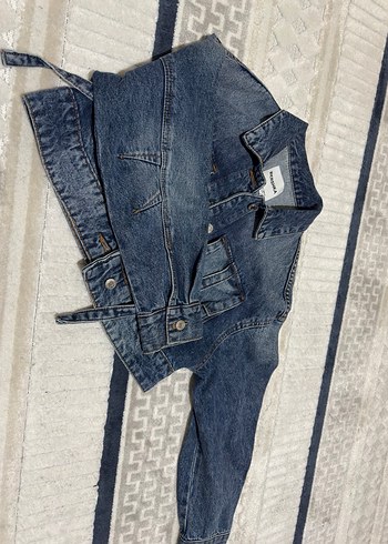 Bershka Düğmeli Mavi Denim Ceket - Görsel 4
