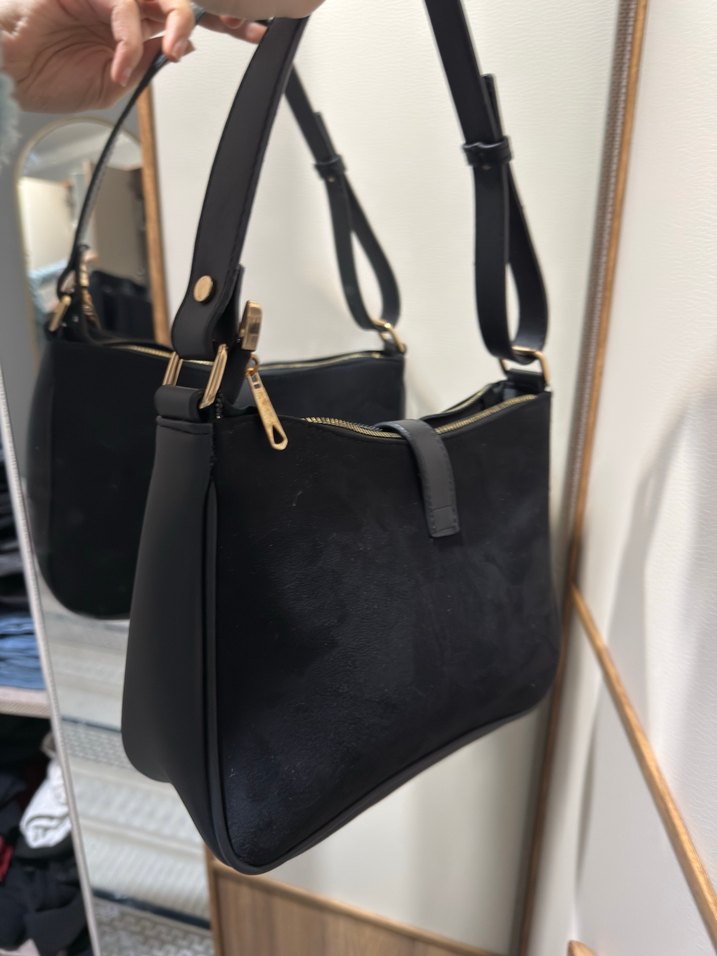 Siyah Süet Tokalı Kadın Çanta - Görsel 2