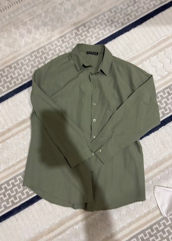 Düğmeli, Uzun Kollu Haki Yeşil Kadın Gömlek - Görsel 2