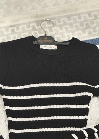 Siyah Beyaz Çizgili Triko Elbise - Görsel 2