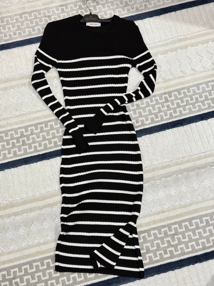Siyah Beyaz Çizgili Triko Elbise - Görsel 3