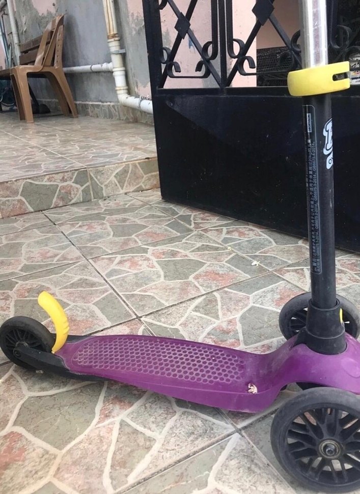 Mor Renkli Çocuk Scooter'ı - Görsel 2