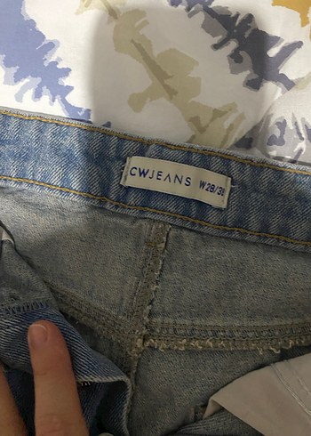 Düğmeli İp Detaylı Mini Kot Şort - Görsel 3