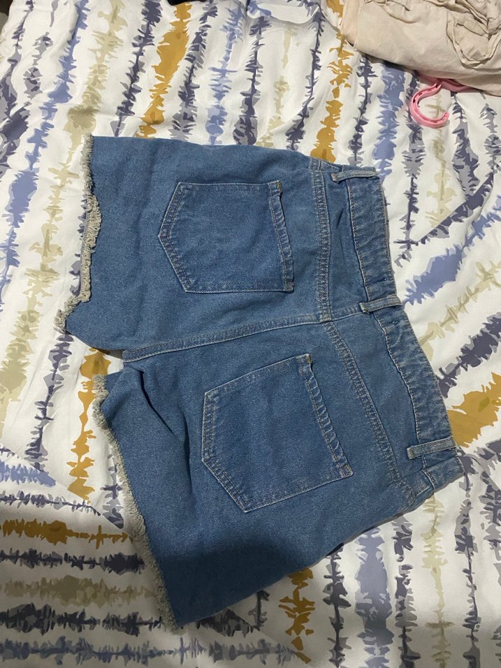 Düğmeli İp Detaylı Mini Kot Şort - Görsel 2