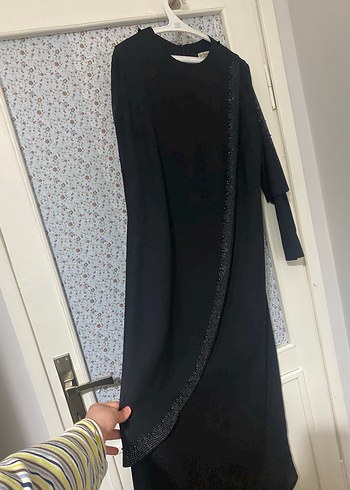 Siyah Uzun Kollu Drapeli Uzun Elbise - Görsel 2