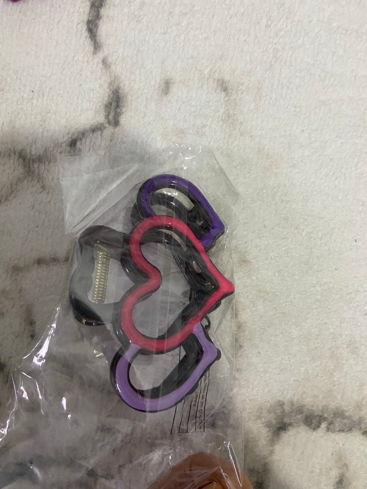 Renkli Kalp Tokalı Plastik Saç Tokası - Görsel 3