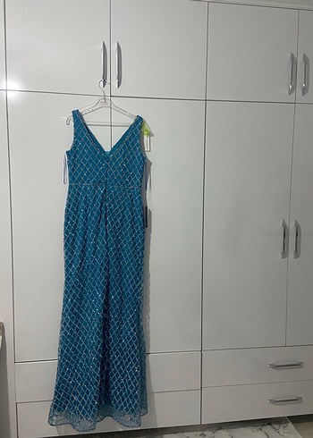 İnci İşlemeli Mavi Uzun V Yaka Elbise - Görsel 4