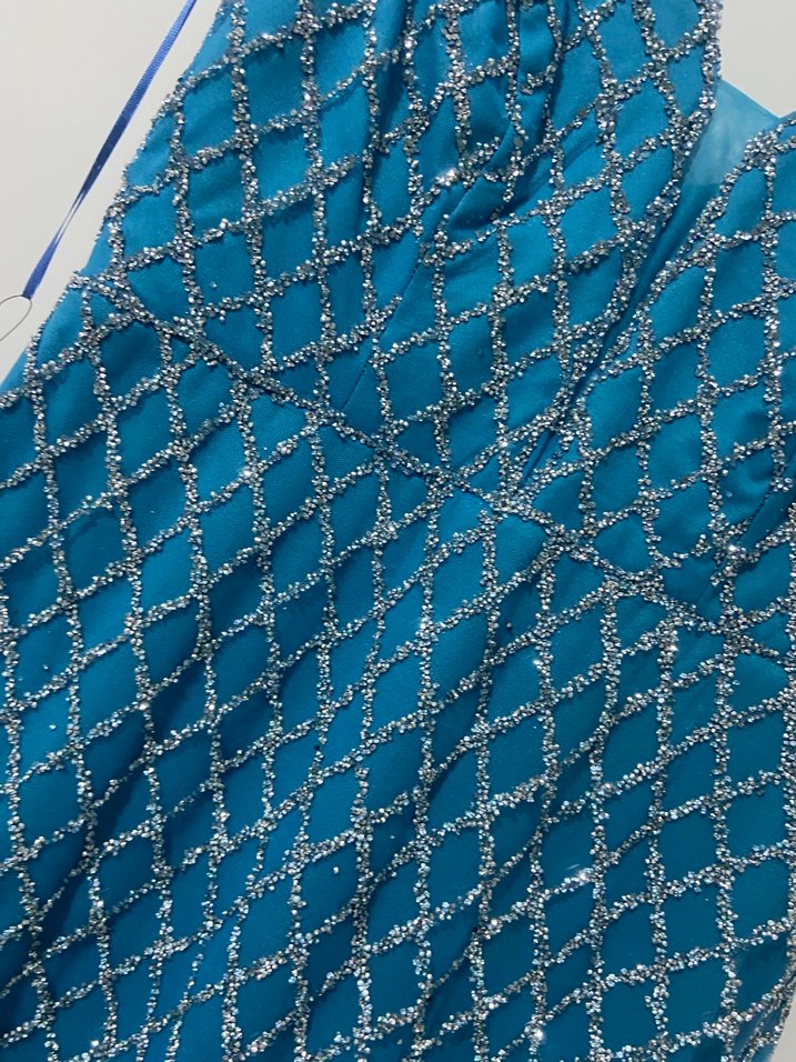 İnci İşlemeli Mavi Uzun V Yaka Elbise - Görsel 3