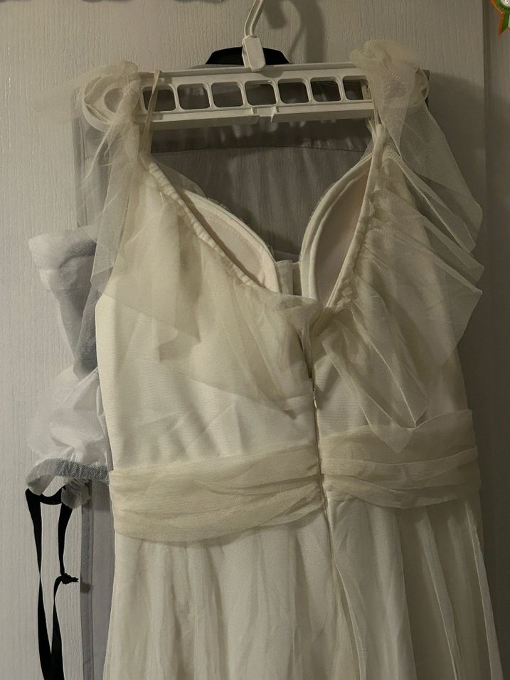 V Yaka İnce Askılı Beyaz Bohem Gelinlik - Görsel 2