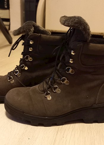 KAHVERENGİ SÜET KÜRKLÜ DOLGU TOPUK BOT - Görsel 2