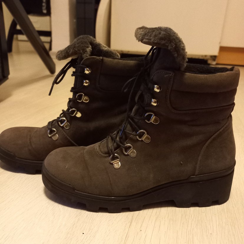 KAHVERENGİ SÜET KÜRKLÜ DOLGU TOPUK BOT - Görsel 2