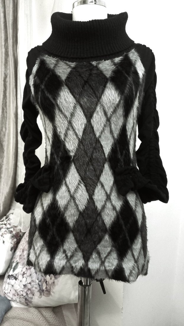 GRİ DESENLİ UZUN KOLLU KADIN SUNİ KÜRKLÜ BLUZ - Görsel 4