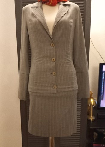 3 LÜ ÖZEL DİKİM KADIN TAKIM ELBİSE
( PANTOLON ,ETEK ,CEKET) - Görsel 14