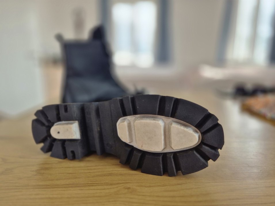 SIYAH BEYAZ YÜKSEK DOLGU TOPUKLU KADIN BOT - Görsel 5