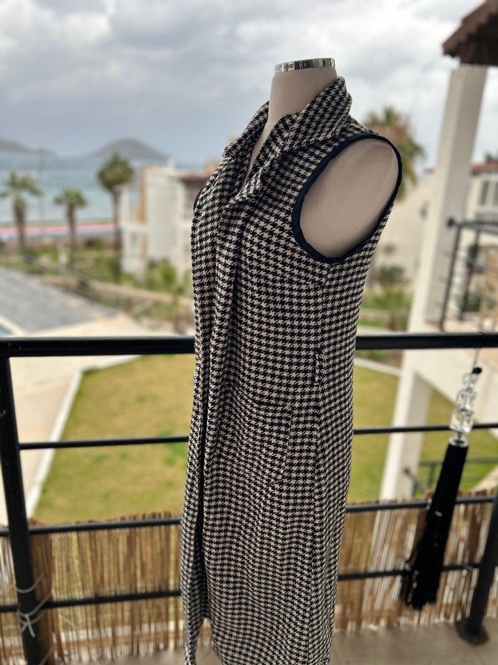 UZUN EKOSELİ KADIN YELEK - Görsel 2