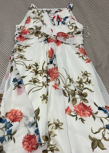 Çiçek Desenli Beyaz Bohem Uzun Elbise - Görsel 2