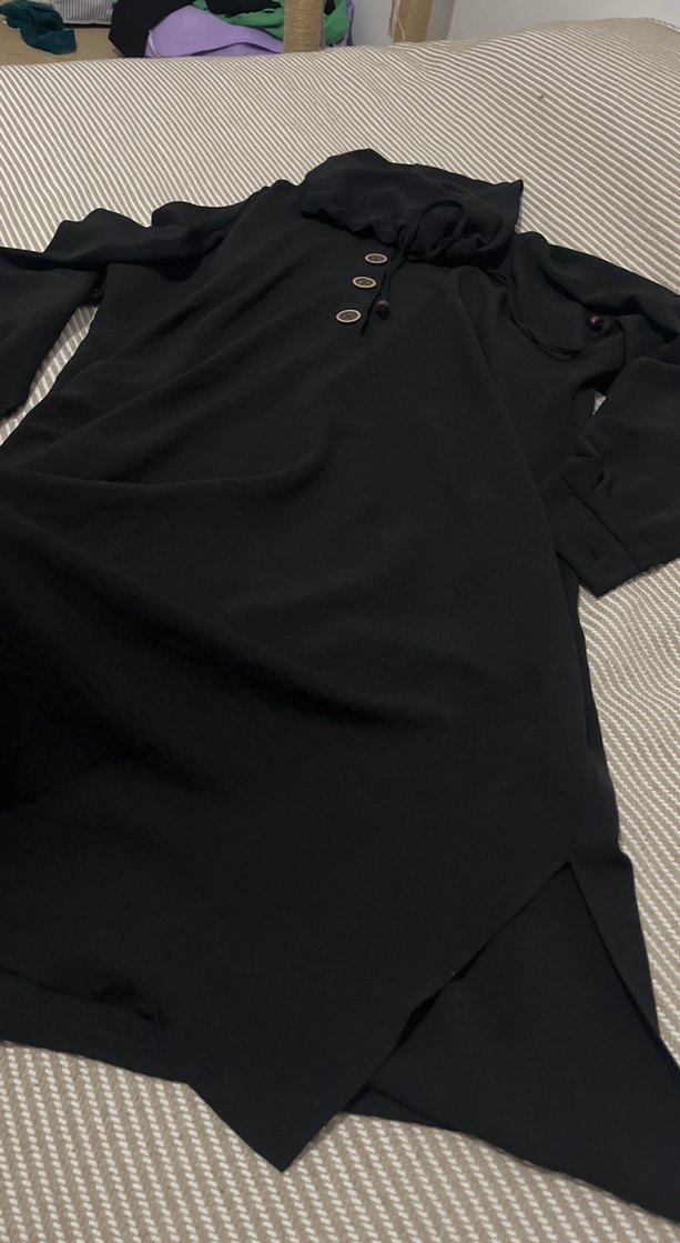 Düğmeli Siyah Uzun Kollu Kadın Tunik - Görsel 3