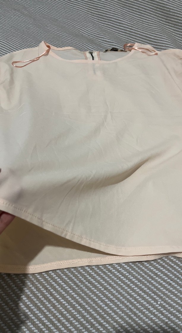 Yavru ağzı V Yakalı Kısa Kollu Kadın Bluz - Görsel 2