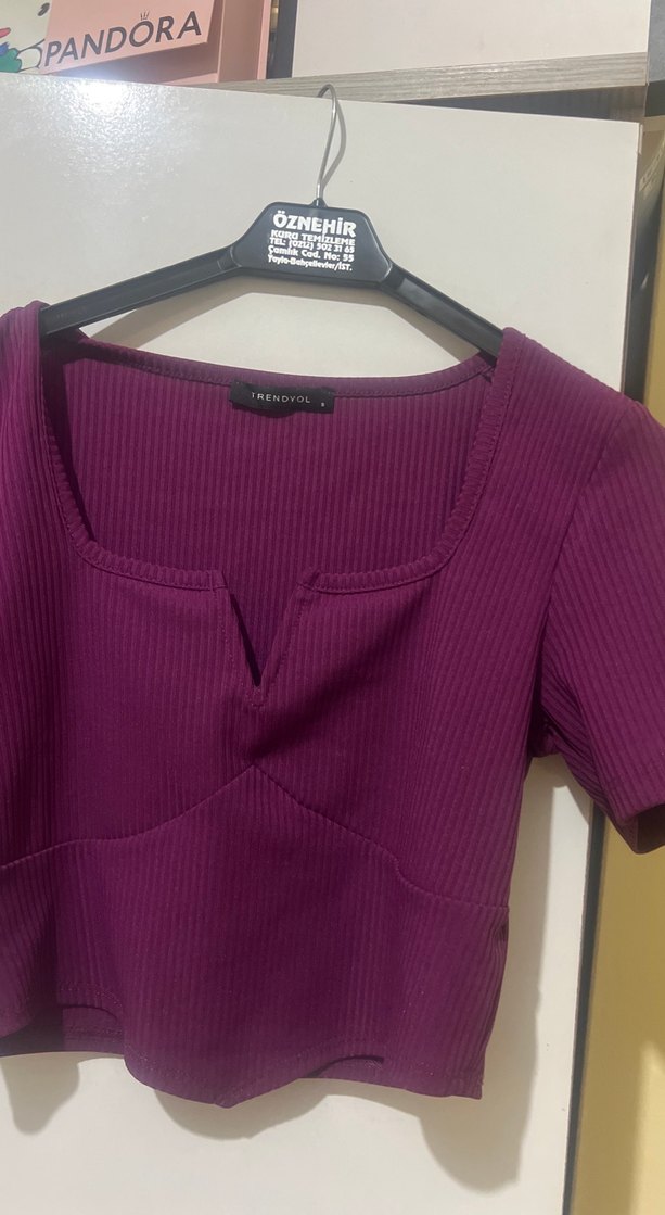 Mor V Yaka Kısa Kollu Örme Bluz - Görsel 2