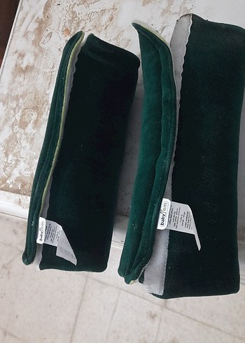 Parlak Yeşil Düz Yastık ve Kılıf Seti - Görsel 3