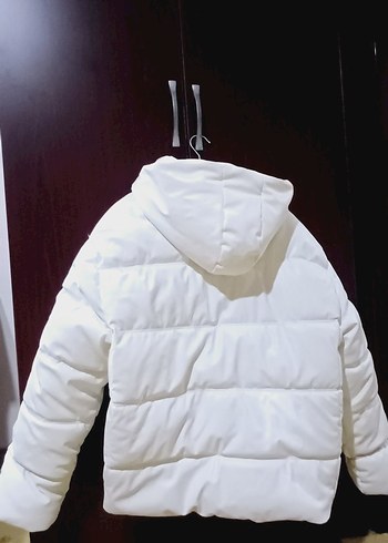 Kapüşonlu Beyaz Kadın Kışlık Mont - Görsel 2