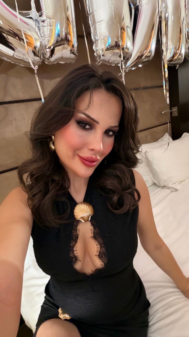 Eyyo yırtmaçlı elbise - Görsel 4