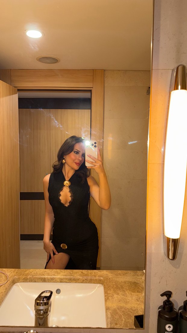 Eyyo yırtmaçlı elbise - Görsel 5