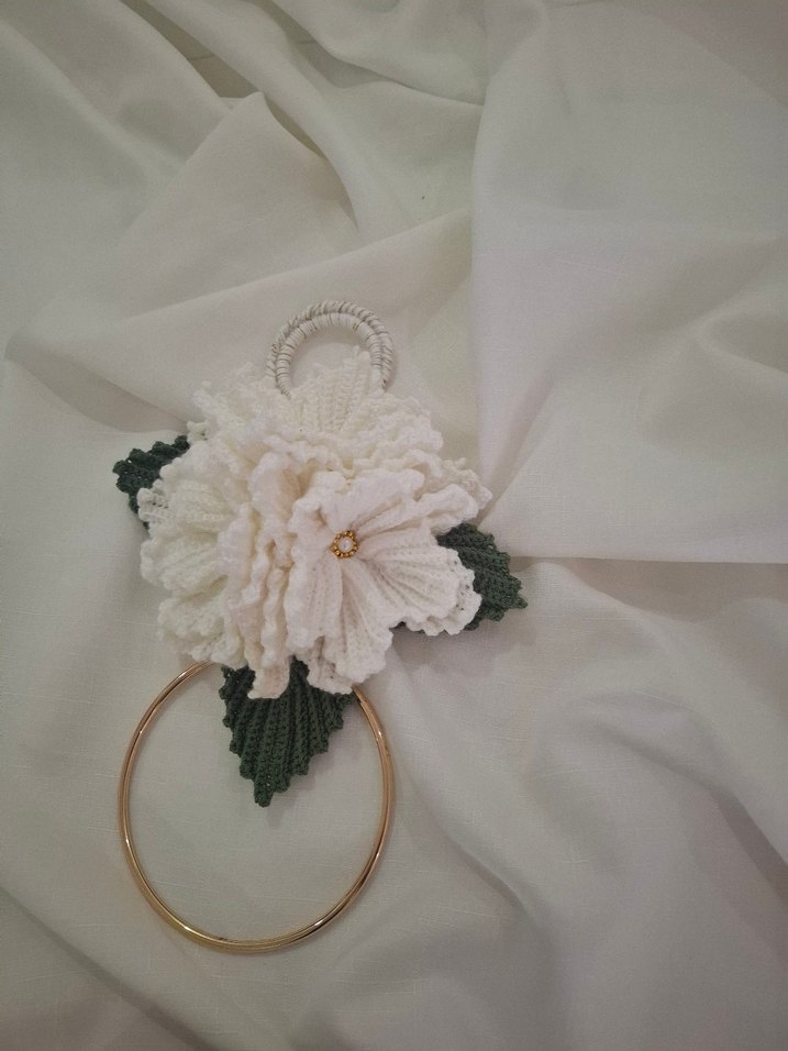 Beyaz Çiçekli kapı süsü modeli.. - Görsel 2