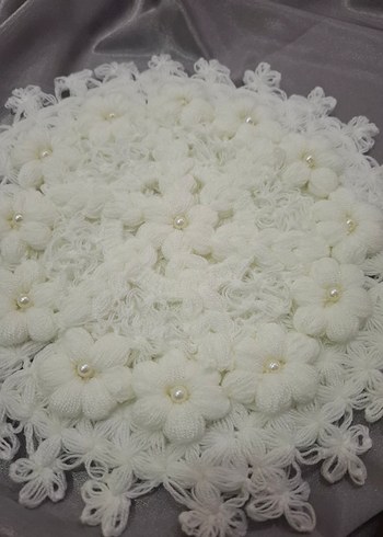 Beyaz çiçekl işlemeli inci detaylı lif modeli - Görsel 3