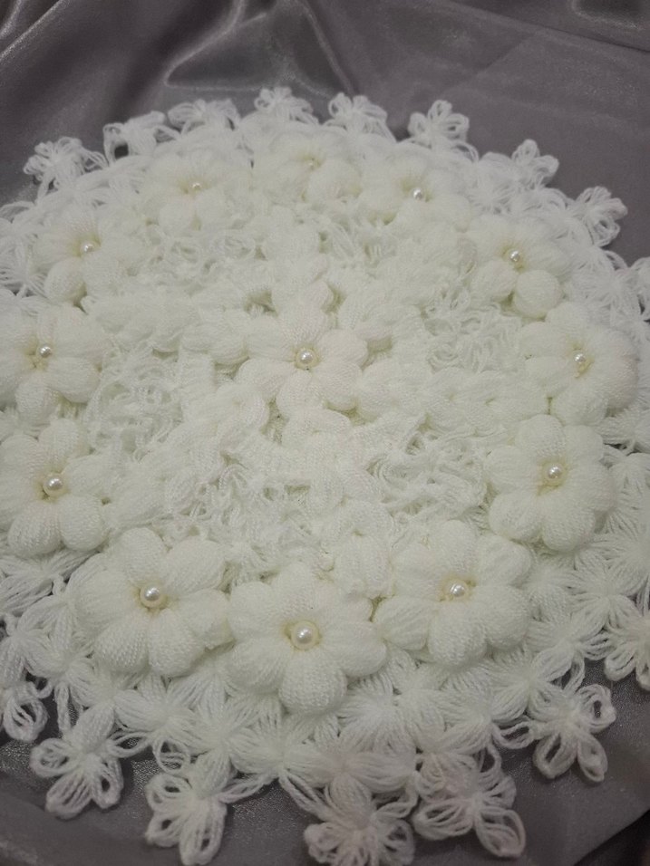 Beyaz çiçekl işlemeli inci detaylı lif modeli - Görsel 3