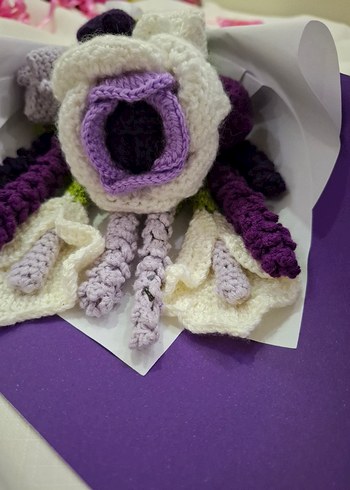 Mor Beyaz Örgü Bohem Çiçek Buketi - Görsel 2