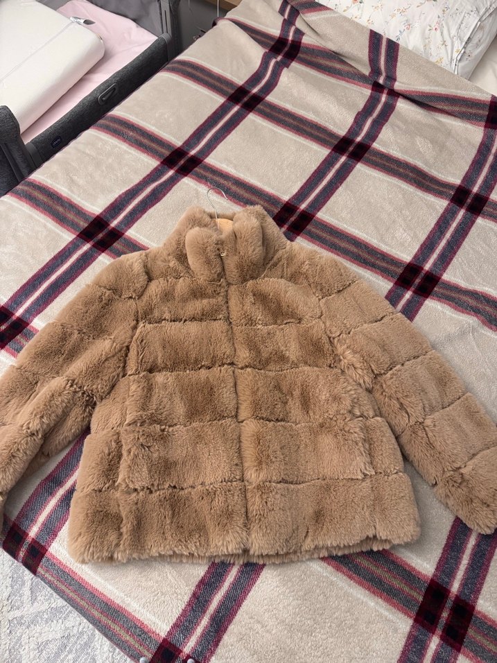 Bej peluş suni kürk-pierre cardin - Görsel 3