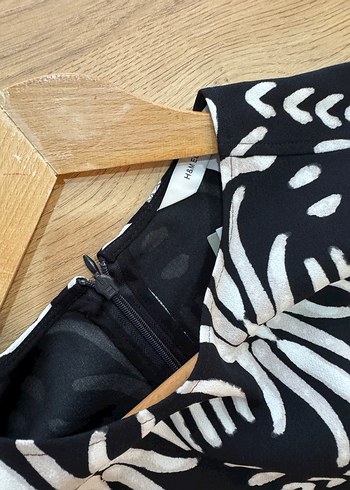 H&M kolsuz üst etiketli - Görsel 8