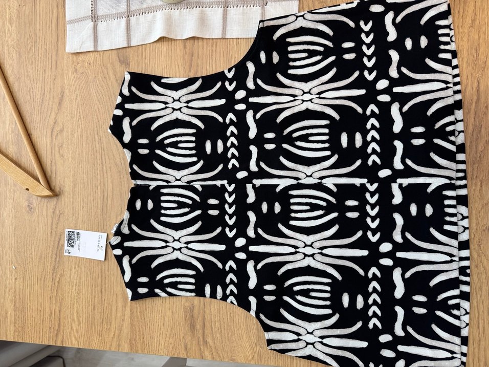 H&M kolsuz üst etiketli - Görsel 2