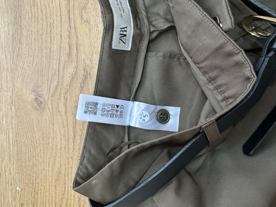 Zara.haki havuç pantolon etiketi üzerinde - Görsel 4