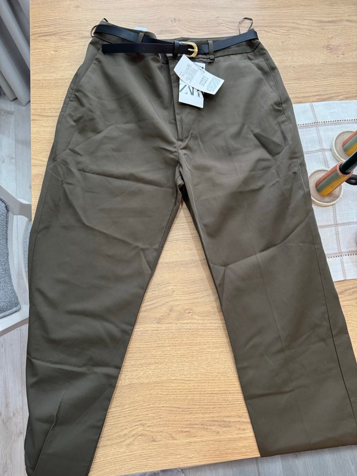 Zara.haki havuç pantolon etiketi üzerinde - Görsel 2