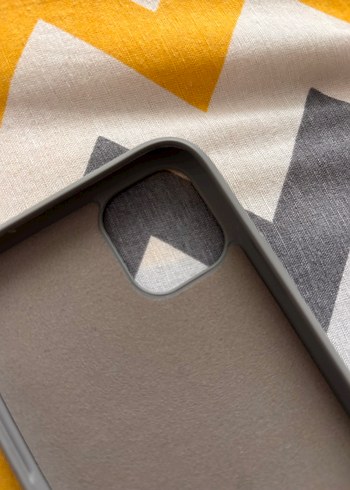 Gri Elastik İphone 11 Telefon Kılıfı - Görsel 3