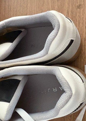 Siyah Detaylı Beyaz Kadın Sneakers - Görsel 3