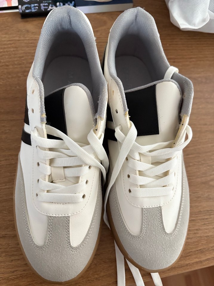 Siyah Detaylı Beyaz Kadın Sneakers - Görsel 5