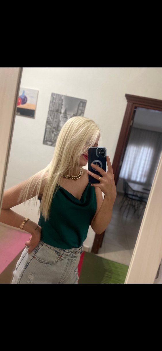 Yeşil saten askılı bluz - Görsel 2