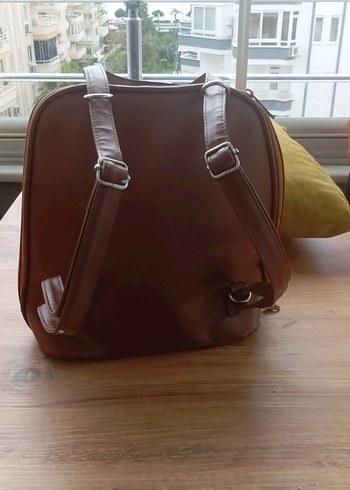 Kahverengi Deri Kadın Sırt Çantası - Görsel 2