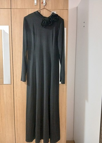 Siyah Yüksek Yakalı Uzun Kollu Kadın Elbise - Görsel 3