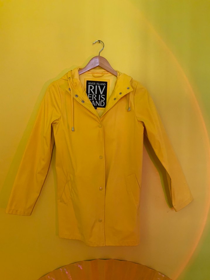 River Island yellow raincoat  purchased in London (XS) - Görsel 2
