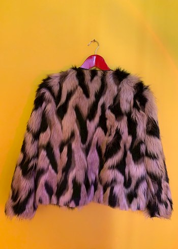 Amy Lynn faux fur jacket  purchased in London (UK 14) - Görsel 3