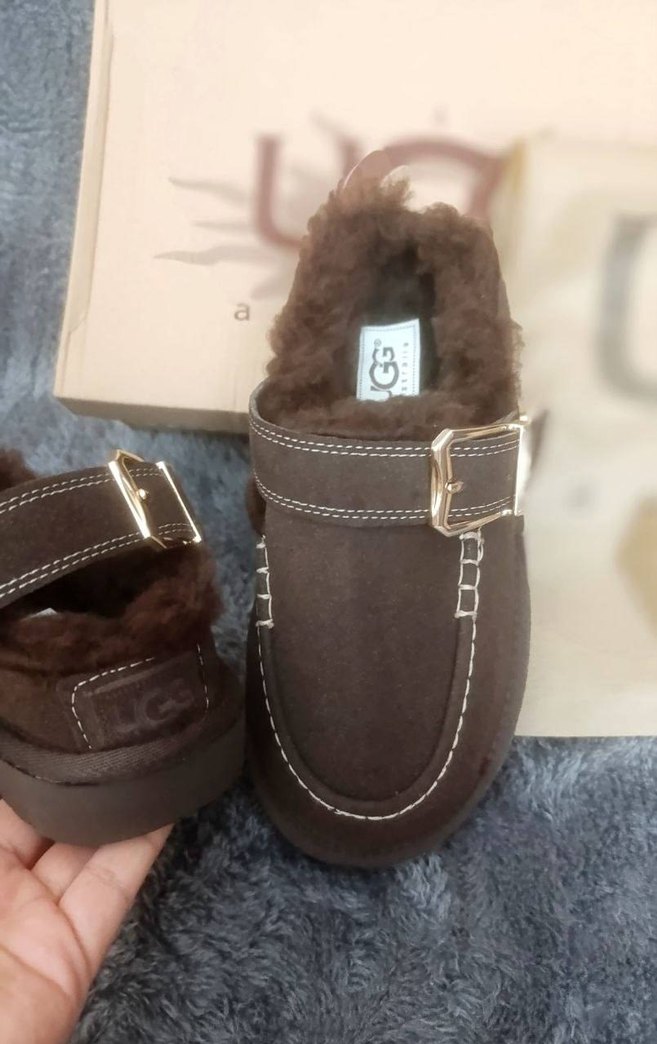 UGG Kahverengi Süet Terlik — görsel 3/6