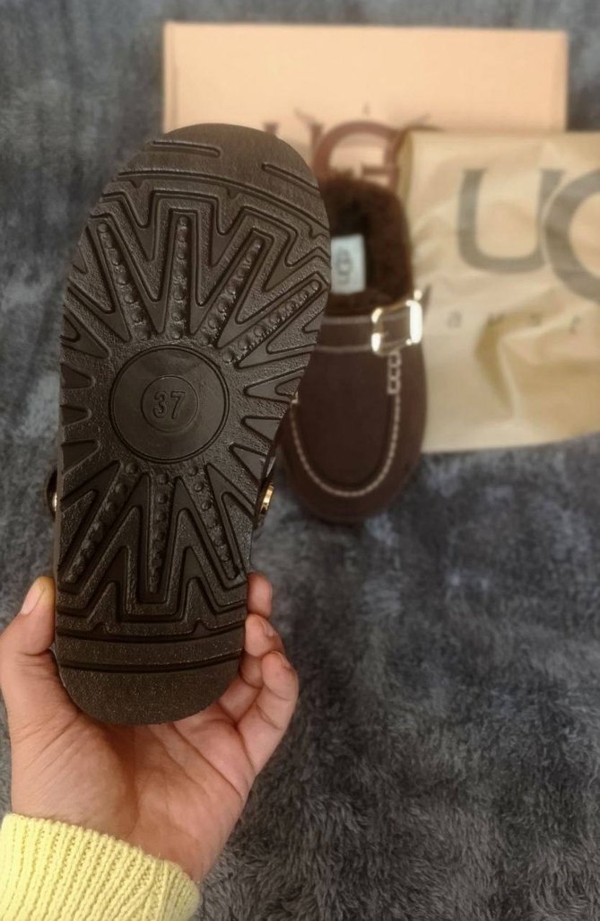 UGG Kahverengi Süet Terlik — görsel 5/6
