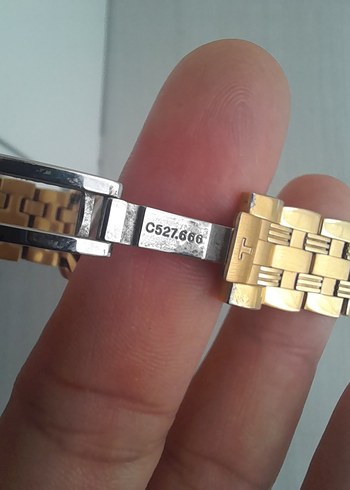 Tissot Altın Renk Modern Klasik Kadın Saati - Görsel 4