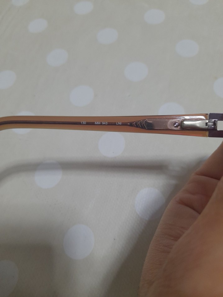 Minimalist Parlak Bej Kadın Gözlüğü - Görsel 3